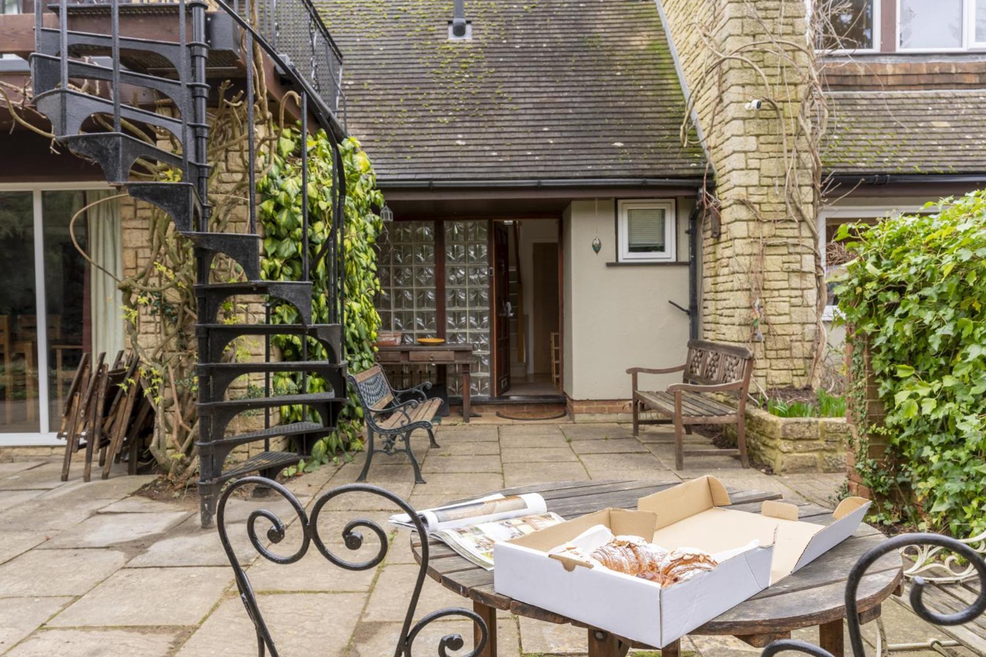 Sandford Meadow Guest House Kennington  Екстериор снимка